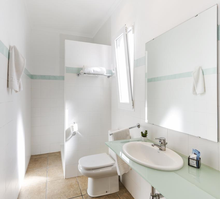 Hostal Tres Molins Jesus Pobre Ngoại thất bức ảnh